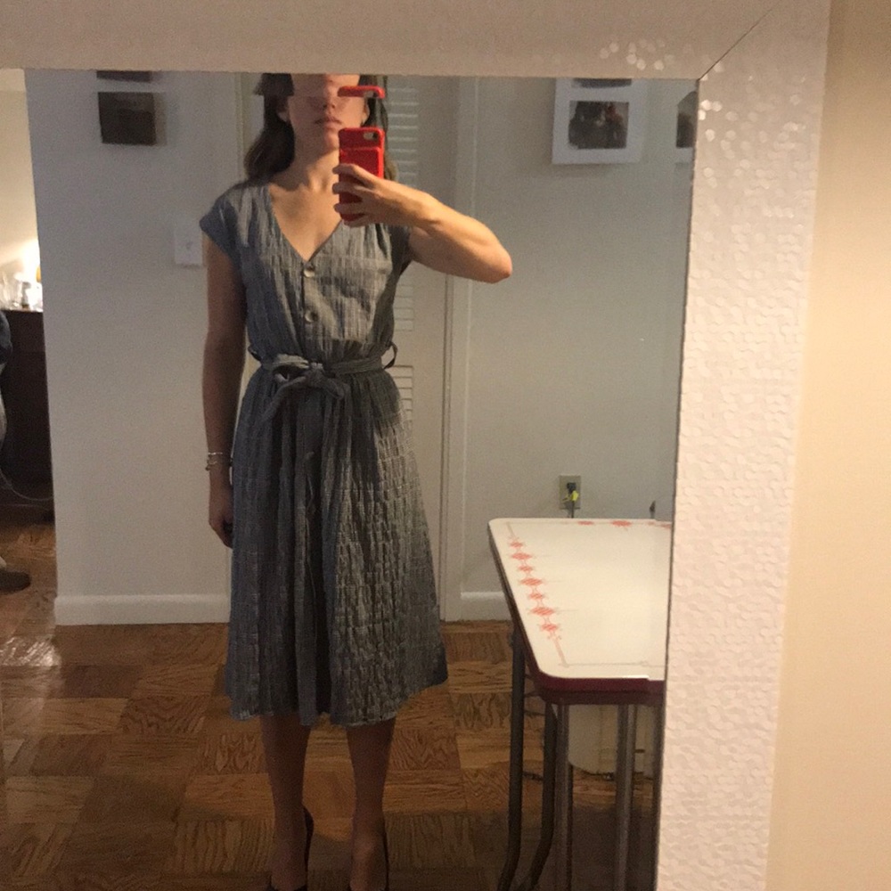 MIDI TIE-WAIST PLAID BUTTON UP DRESS